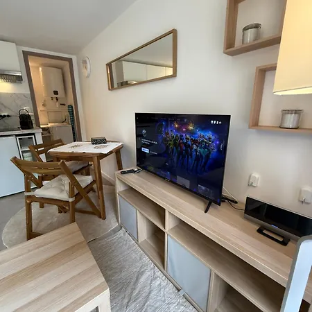 Daire Modern Hideway *